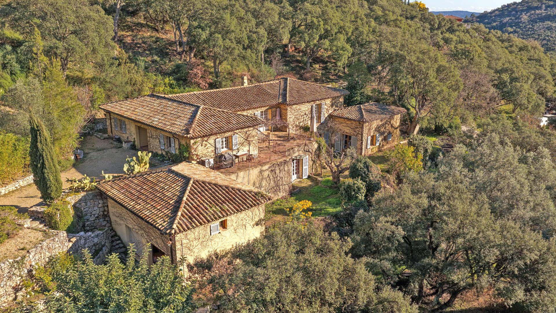 La Haute Bagarede ( )